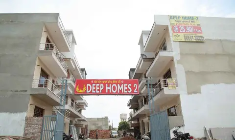 Society, Deep Homes 2, 2 BHK Furnished Flat, Rs. 25.90 Lacs, 95 Gaj, Sector 127, Near Gillco Market, Kharar, Mohali